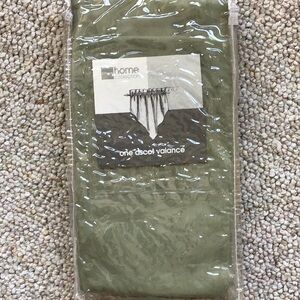 Home Collection Olive Valance